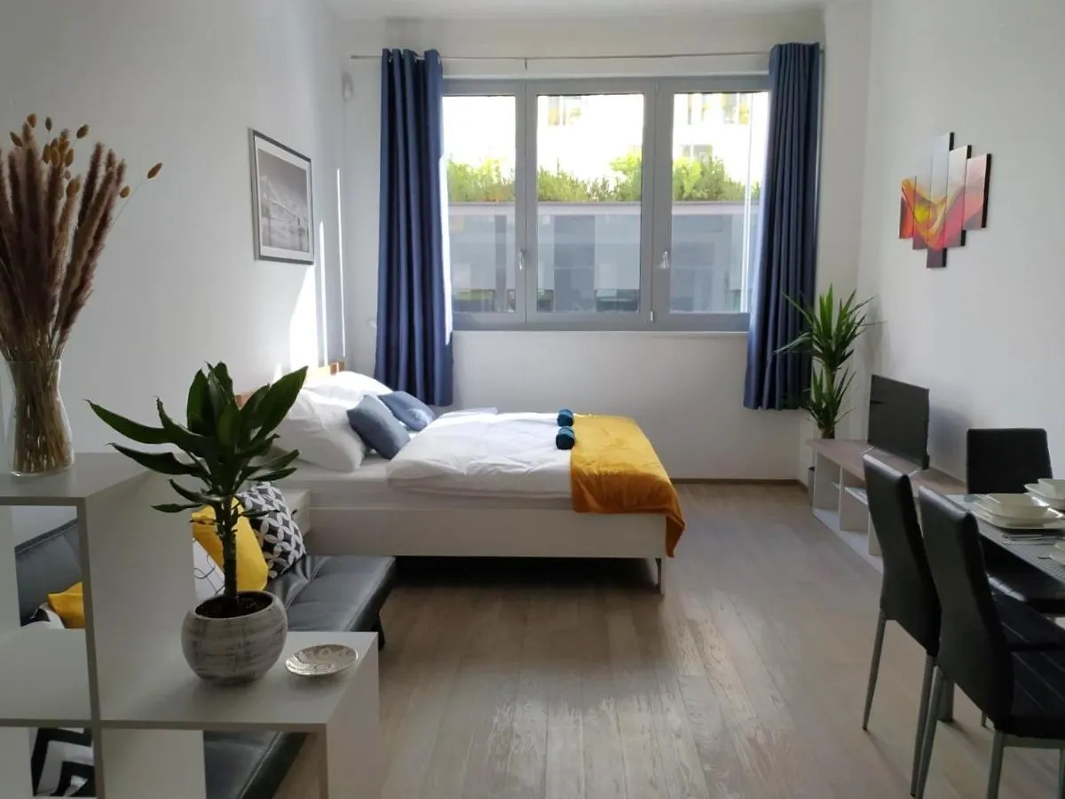 Vit Apartment - Free Parking - O2 Arena Prague
